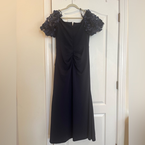 Xscape Off-The-Shoulder Floral Sleeve Gown in Size 14, Navy - Picture 5 of 9